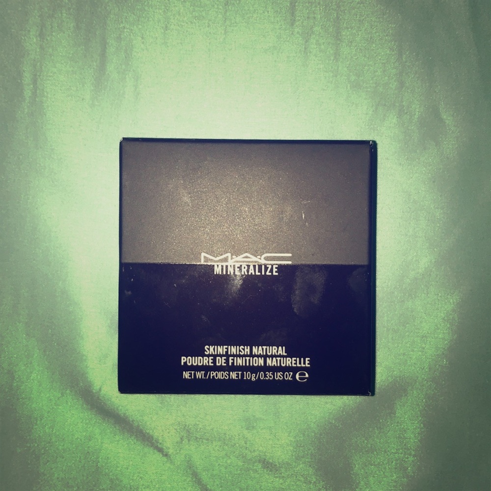 MAC mineralized skinfinish natural foundation